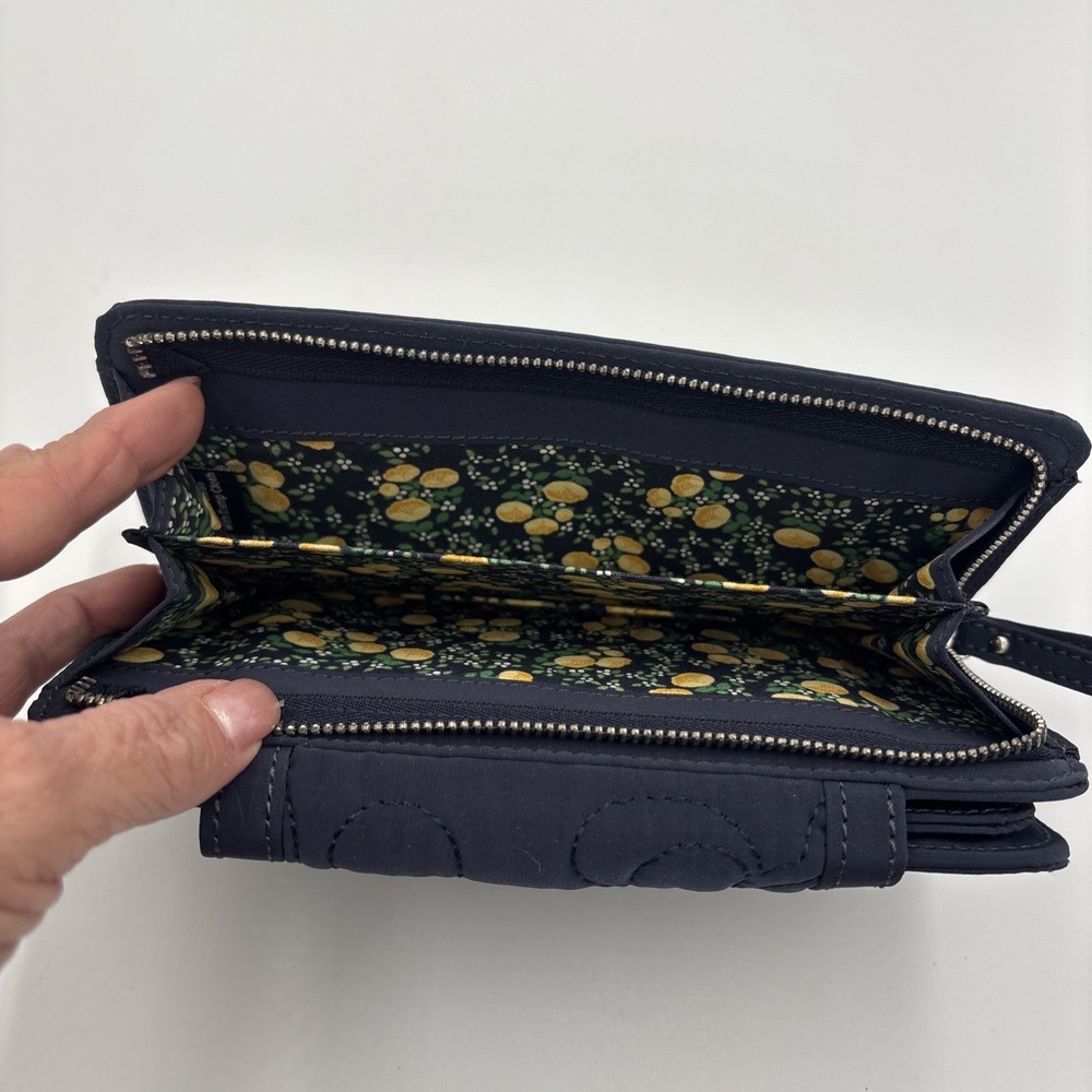 Vera Bradley Quilted Card Money Wallet checkbook‎ pen holder - Picture 3 of 6